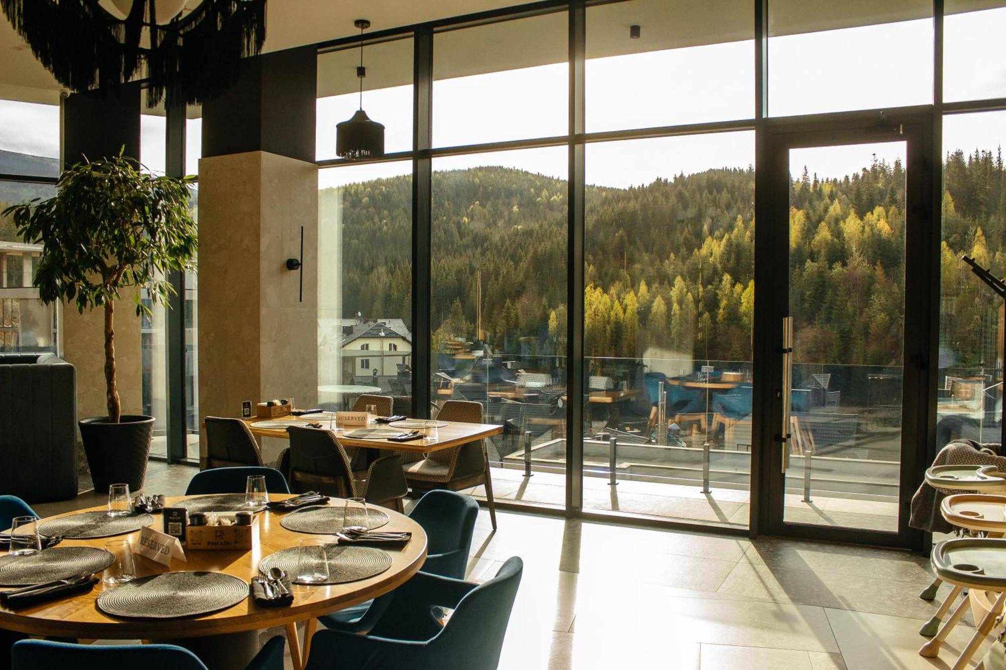 Rest&Ski Spa Resort Буковел Екстериор снимка